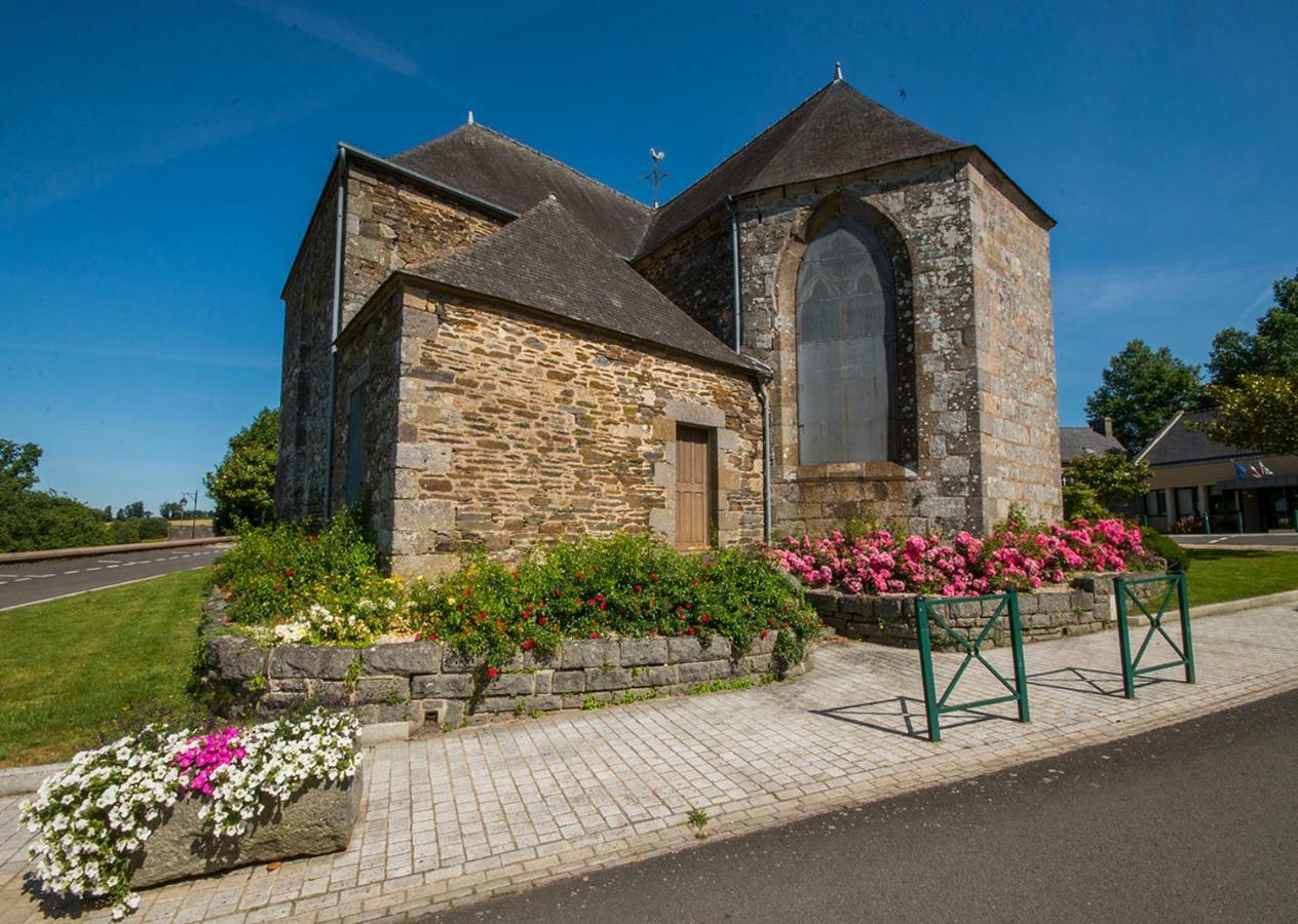 Auberge Le Canard Qui Rit Plélauff Eksteriør bilde