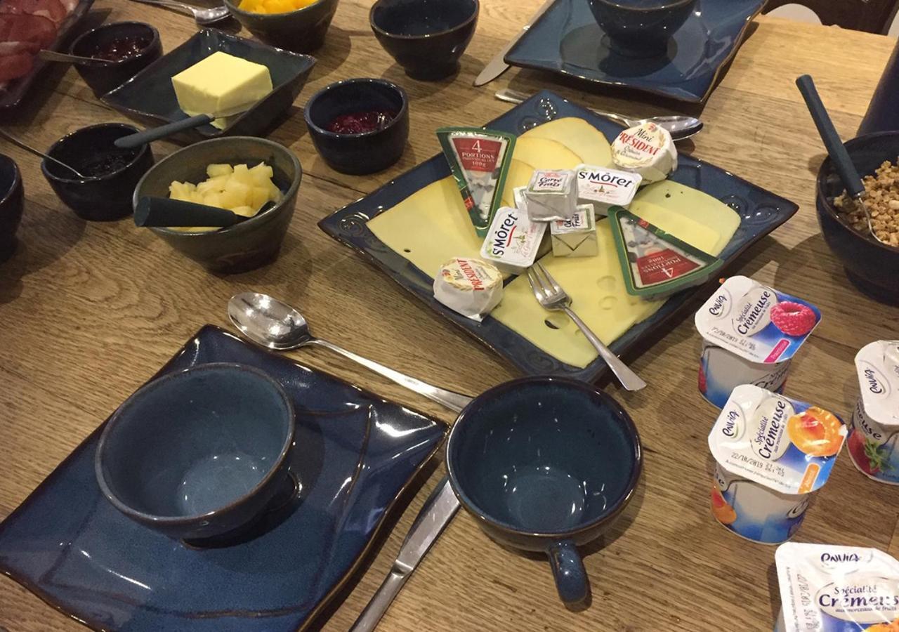 Auberge Le Canard Qui Rit Plélauff Eksteriør bilde